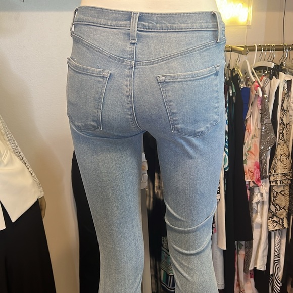 301 J Brand Light Wash Skinny Jeans 25 {25”-26.5”} 27”Ins - Picture 6 of 8